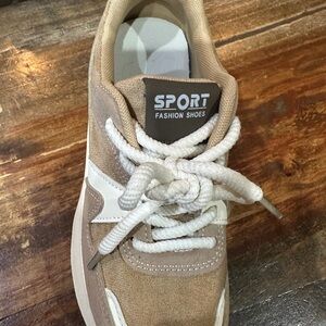 Sporto Women's Tan and White Athletic Shoes